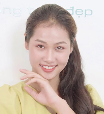 Hotgirl Linh Bống
